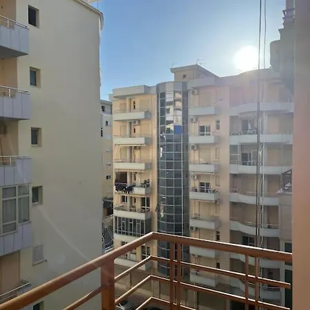 Valona Sunny - Lungomare Apartment Vlorë